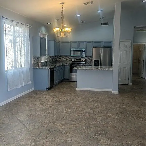 5554 W Carriage Dr — Photo 5