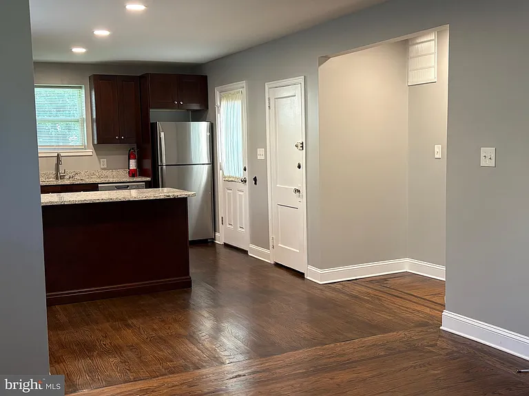 512 Jessamine Ave #1 — Photo 12
