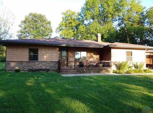 322 NW 51st Rd, Clinton, MO 64735
