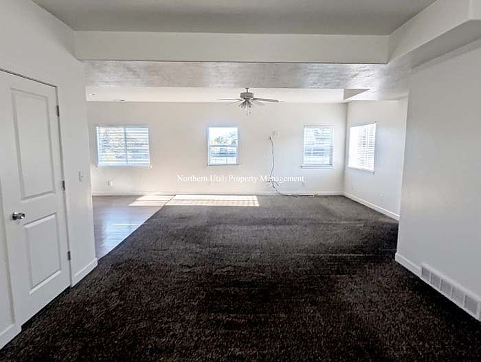 2 Front Room_09092024