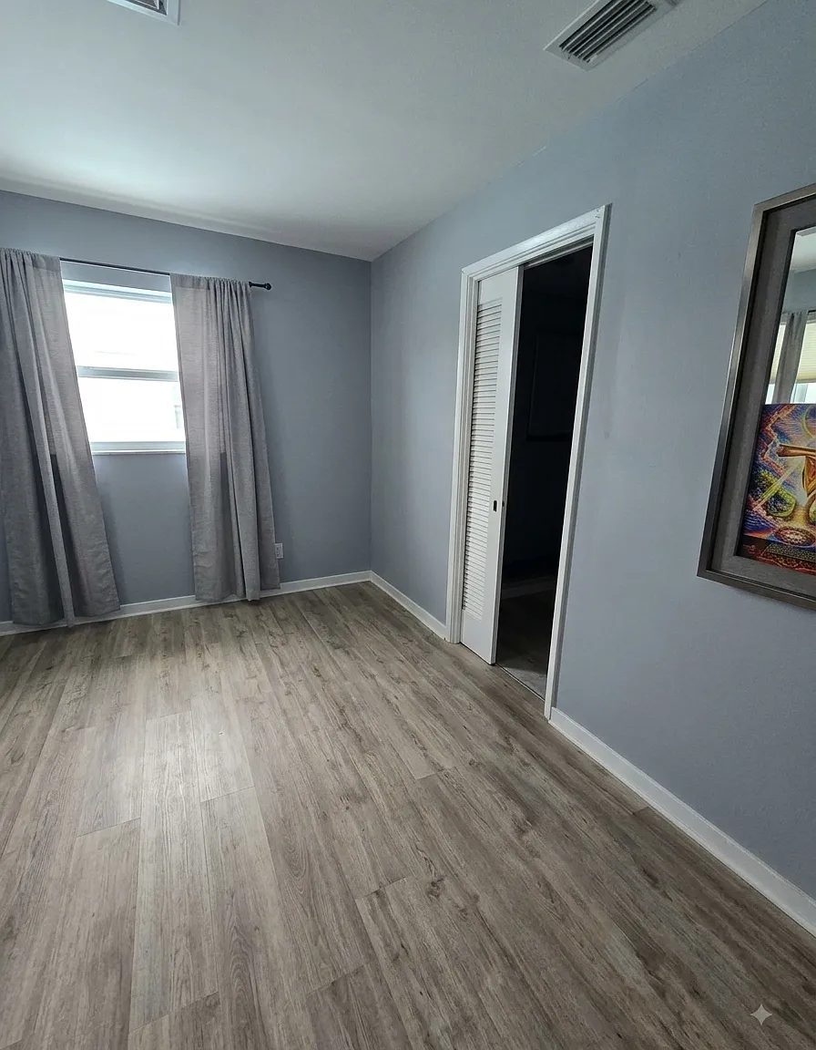 3 bed, 1200 sqft, $4,650 — Photo 4