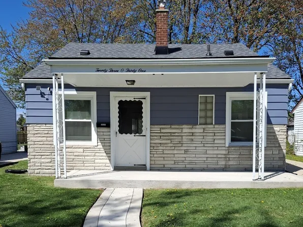 23031 Rosalind Ave, Eastpointe, MI 48021