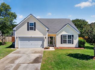 1012 Bridlewood Farms Pkwy, Ridgeville, SC 29472