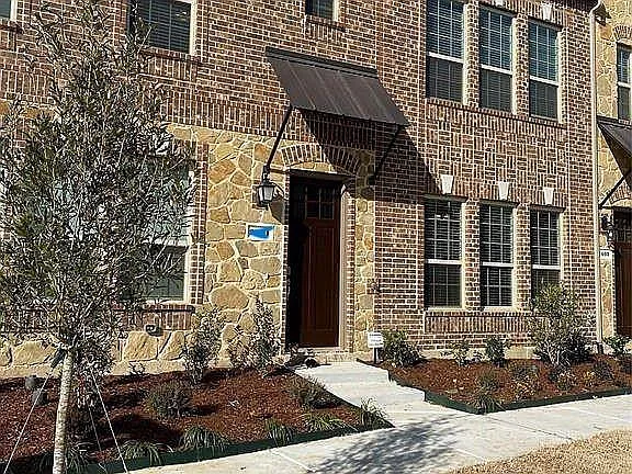 2408 Magalia Ln — Photo 1
