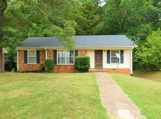 325 Willow Oaks Dr, Spartanburg, SC 29301
