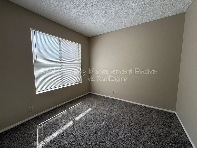 3936 W Chama Dr — Photo 15