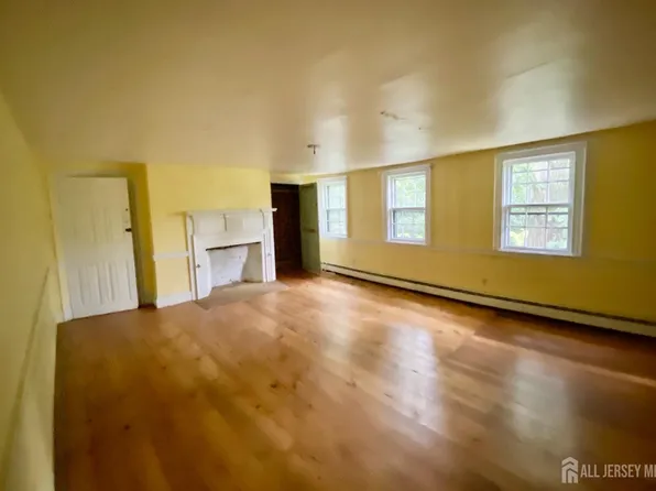 1258 Bear Tavern Rd, Titusville, NJ 08560