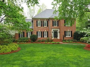 1461 Ridgemere Ln, Winston Salem, NC 27106