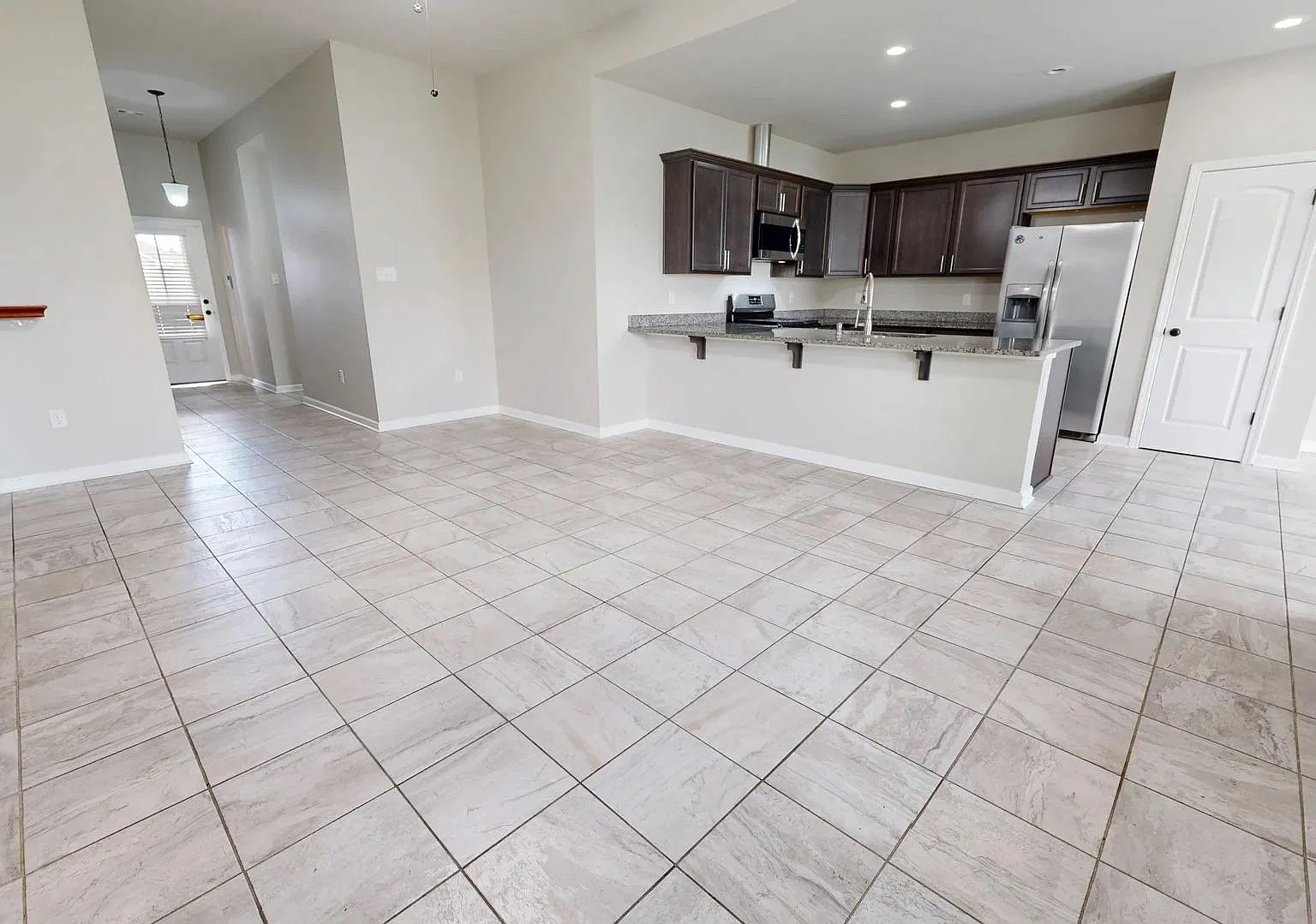 3 bed, 1624 sqft, $1,750 — Photo 4