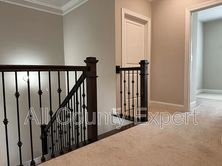 1674 Fairview Dr — Photo 26