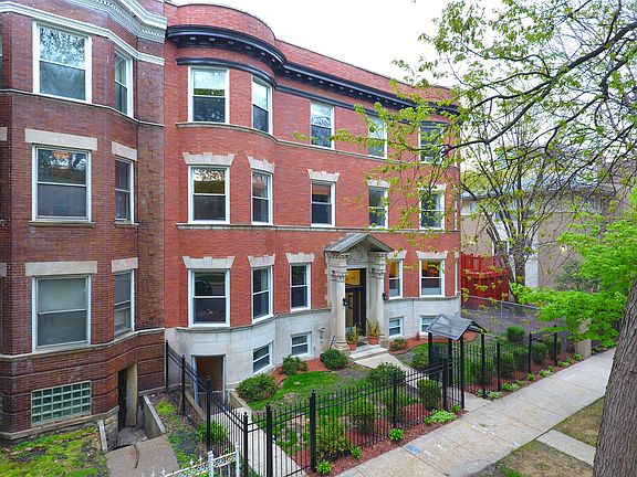 3rd image of 6120 S Greenwood Ave APT 1N