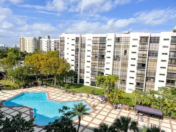 16919 N Bay Rd APT 706, Sunny Isles Beach, FL 33160