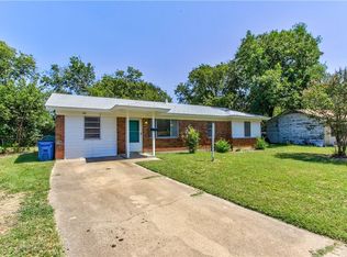 3945 Janrue Ct, Haltom City, TX 76117