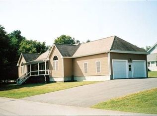 4 Columbus Way, Warren, RI 02885