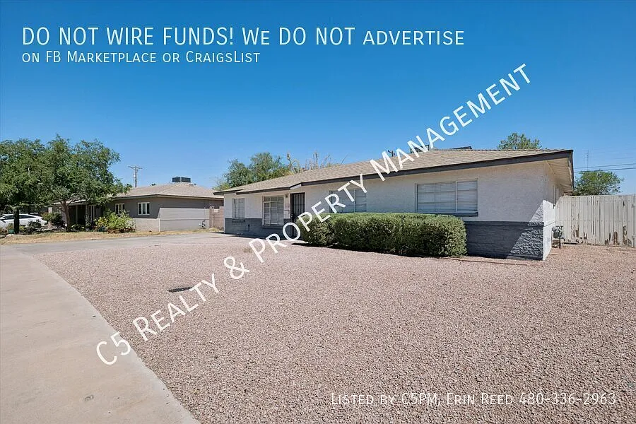 Fresh & Updated 5 Bedroom Tempe Home — Photo 3