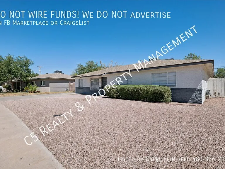 1418 W 7th Pl — Photo 3