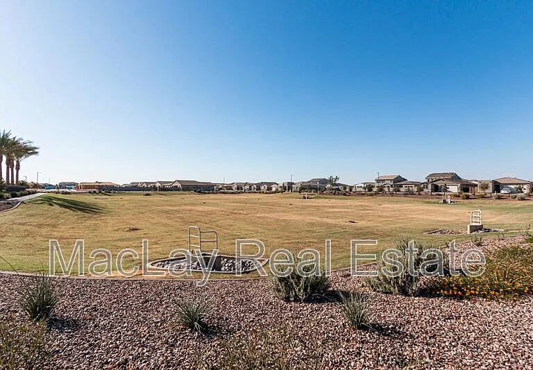 22815 E Watford Dr — Photo 24
