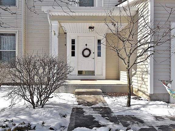 4th image of 5329 Redlands Dr