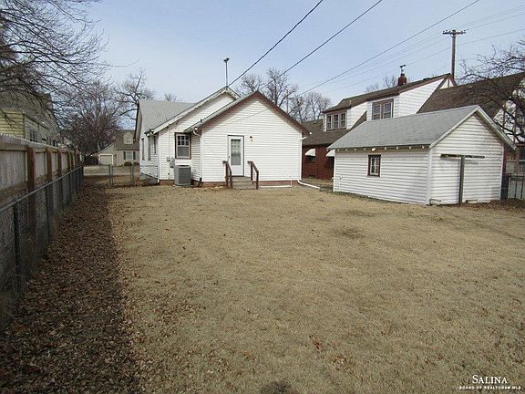 5th image of 505 Sunset Dr