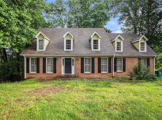 520 Spender Trce, Sandy Springs, GA 30350