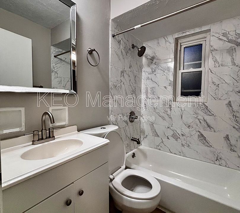 1st image of 516 East Dr APT 2