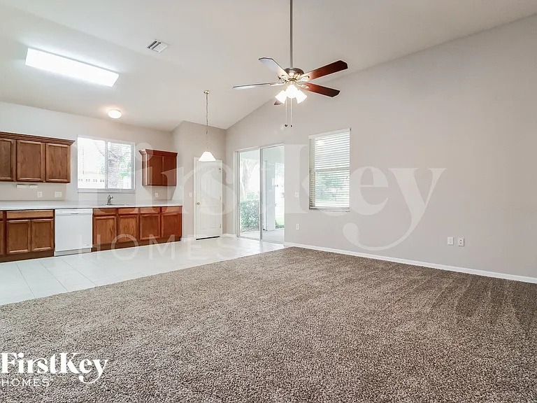 1080 Clearpointe Way — Photo 7