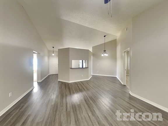 2nd image of 1718 Brandon Trace Ave
