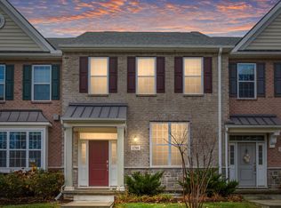 2768 Ashcombe Dr, Ann Arbor, MI