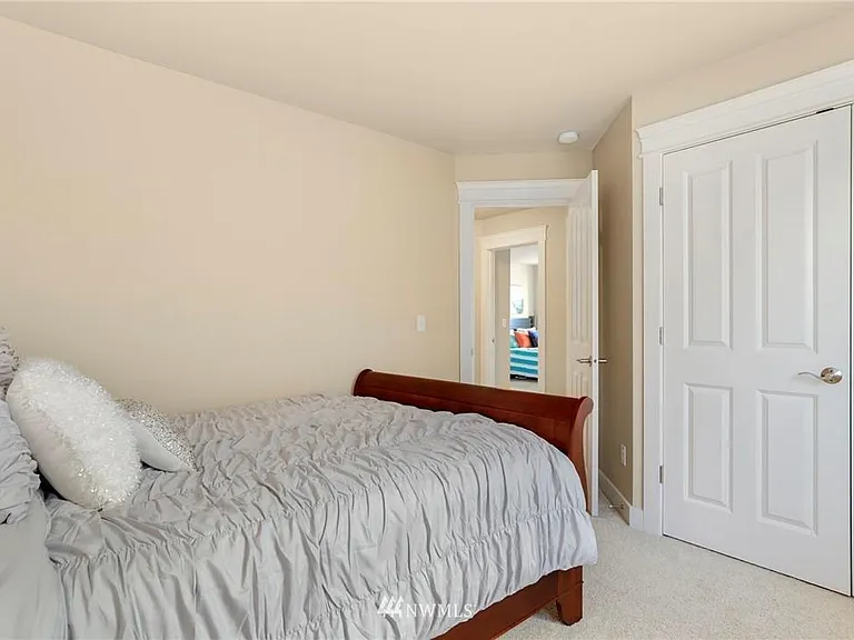 4450 Logan Dr NE — Photo 21
