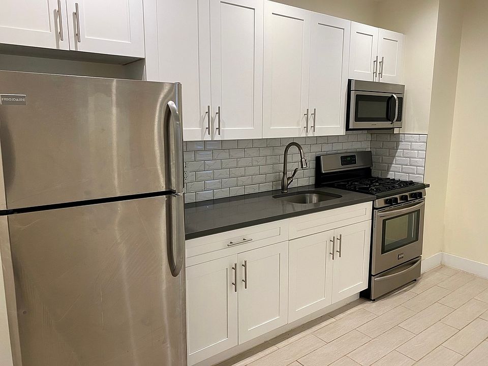 1st image of 31-01 21st St #2A