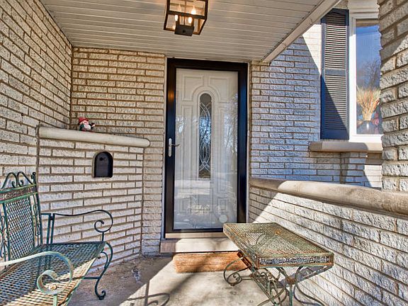 3rd image of 2406 Northwood Ct