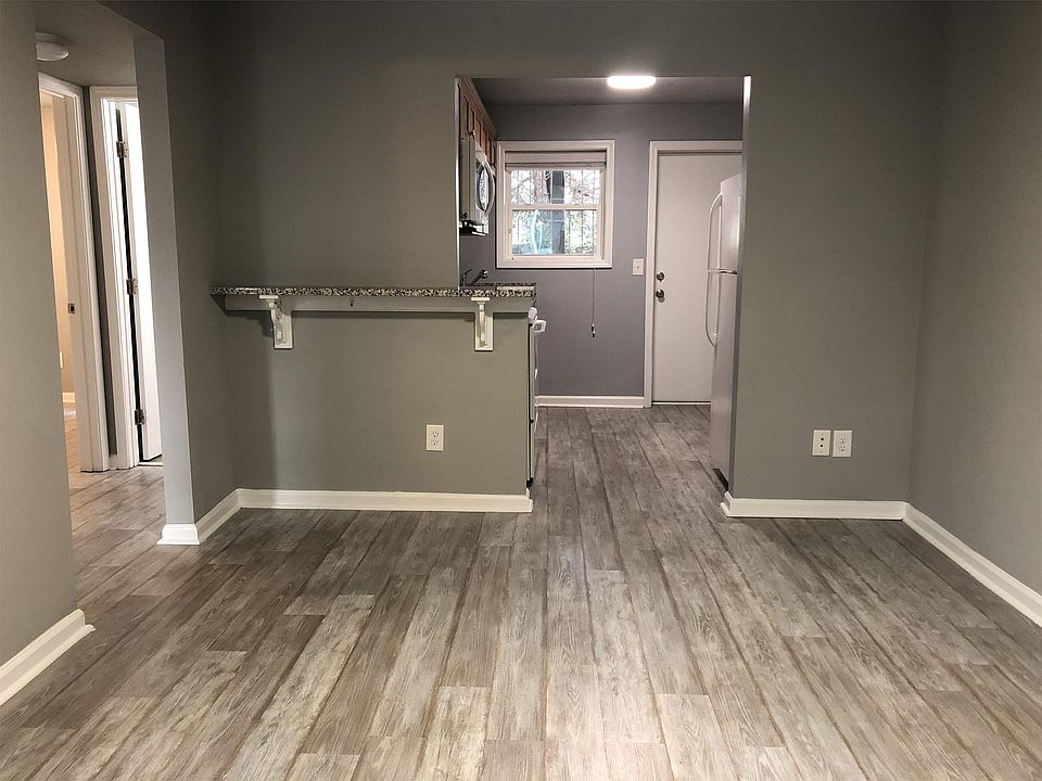 2nd image of 271 Glen Iris Dr NE APT A7