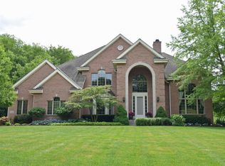 19545 Dorchester Dr, Brookfield, WI 53045