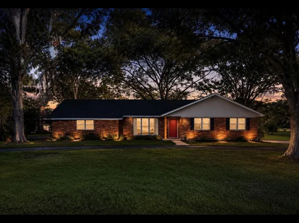 16011 Highway 36, Needville, TX 77461