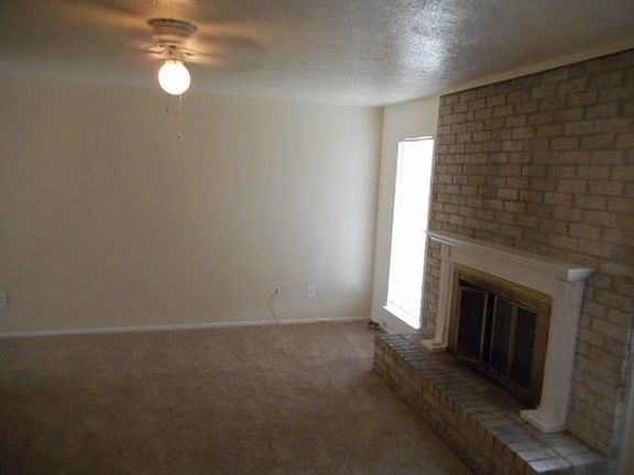 2nd image of 1242 Meadow Creek Dr
