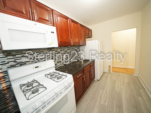 3rd image of 31-06 38th St #21