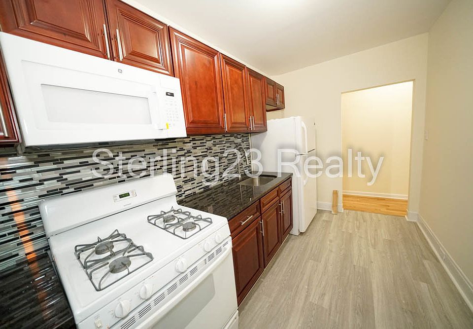 1st image of 31-06 38th St #4F