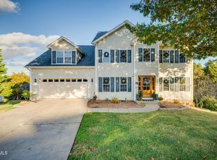 394 Mesa Dr, Kingsport, TN 37664