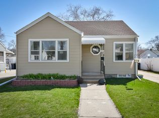 1932 S 94th St, West Allis, WI 53227