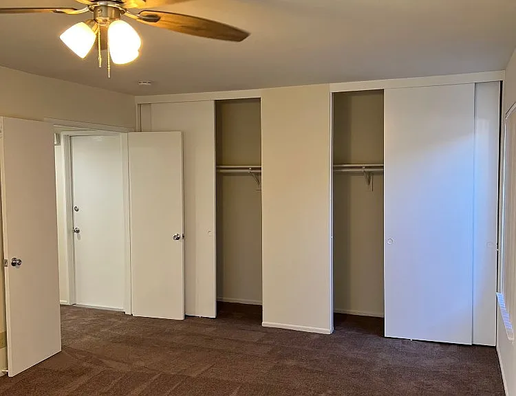 4918 E Glenview Ave — Photo 10