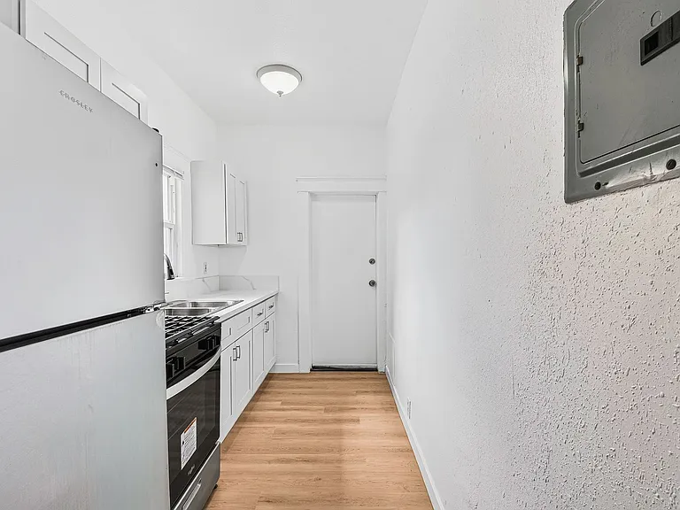 905 Cherry Ave. — Photo 11