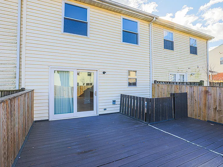 14 Luffing Ct — Photo 11