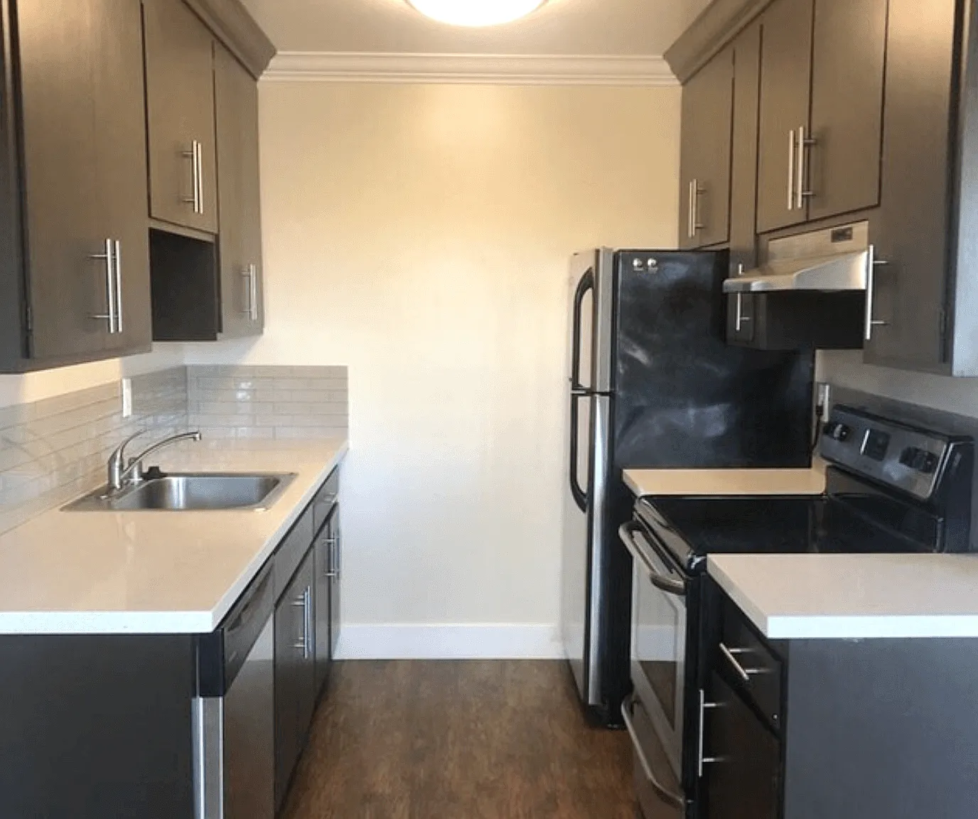 72 E 39th Avenue — Photo 1