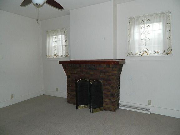 4th image of 507 Wood St