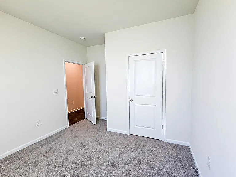 1253 Mosser Dr — Photo 5