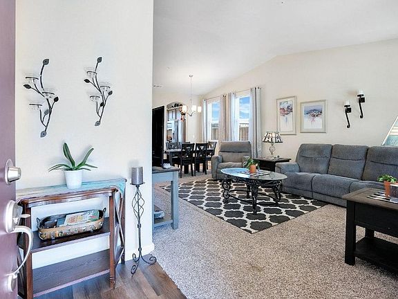 3rd image of 716 Spreckels Rd