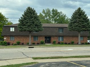 300 S 4th St APT B, Dunlap, IL 61525