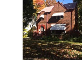 1667 Ivydale Rd, Cleveland Heights, OH 44118