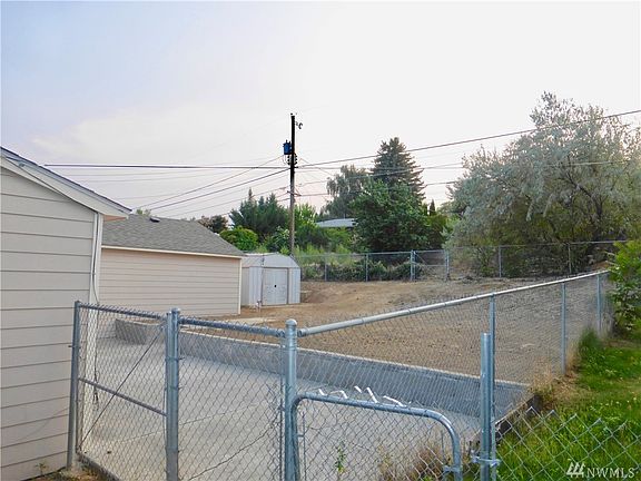 5th image of 275 Patrick Rd