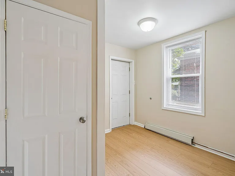 481 Gerhard St #1 — Photo 16
